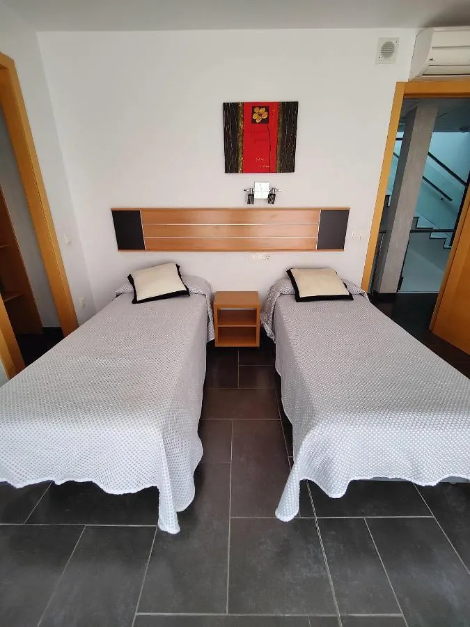 Hostal Manel Pineda De Mar 2*,  España